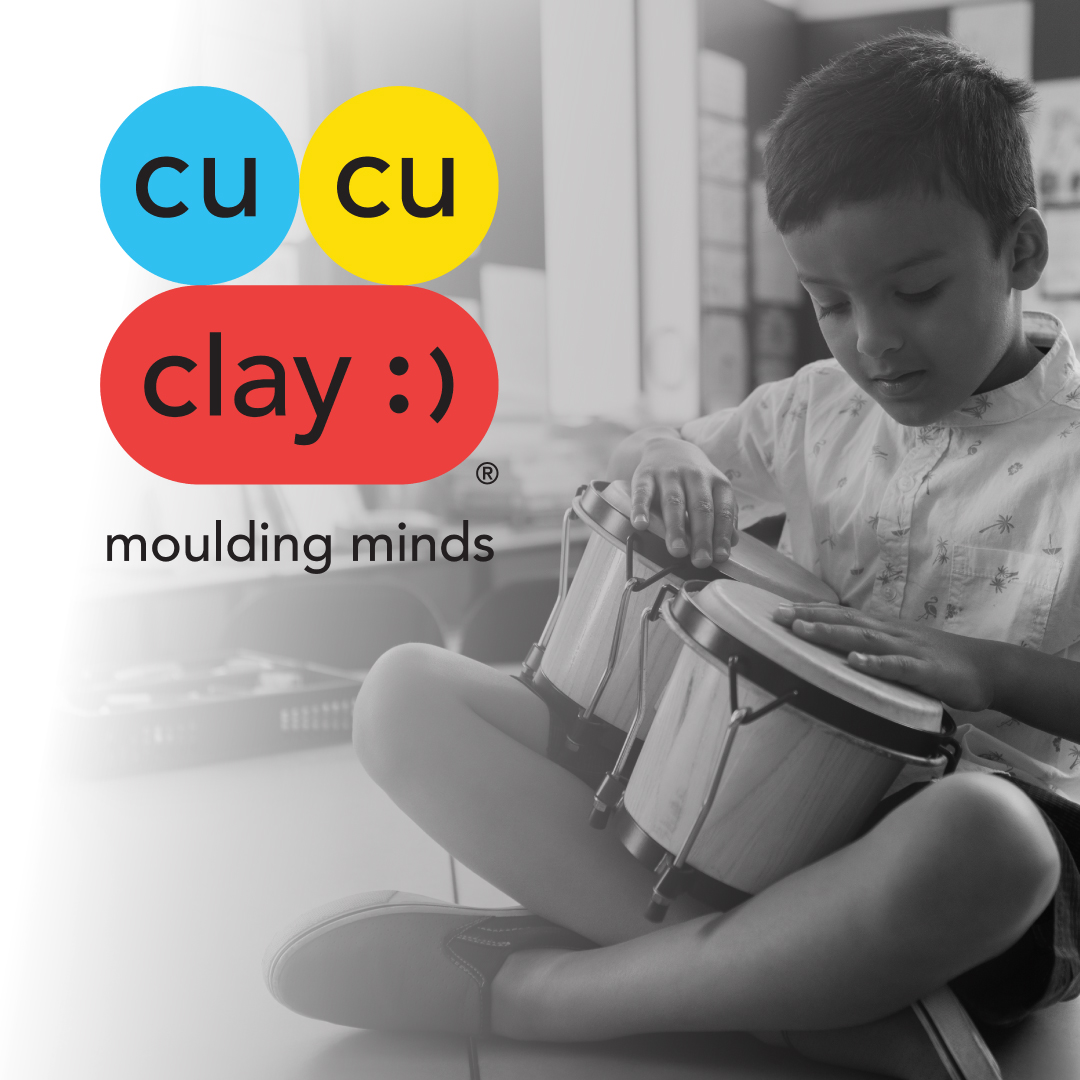 Logo design for the brand Redo on green gradient background